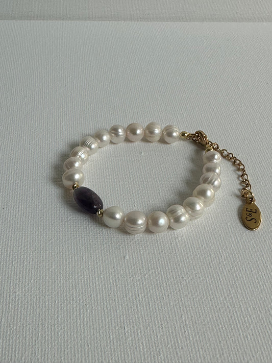 Amethist zoetwaterparels armbandje