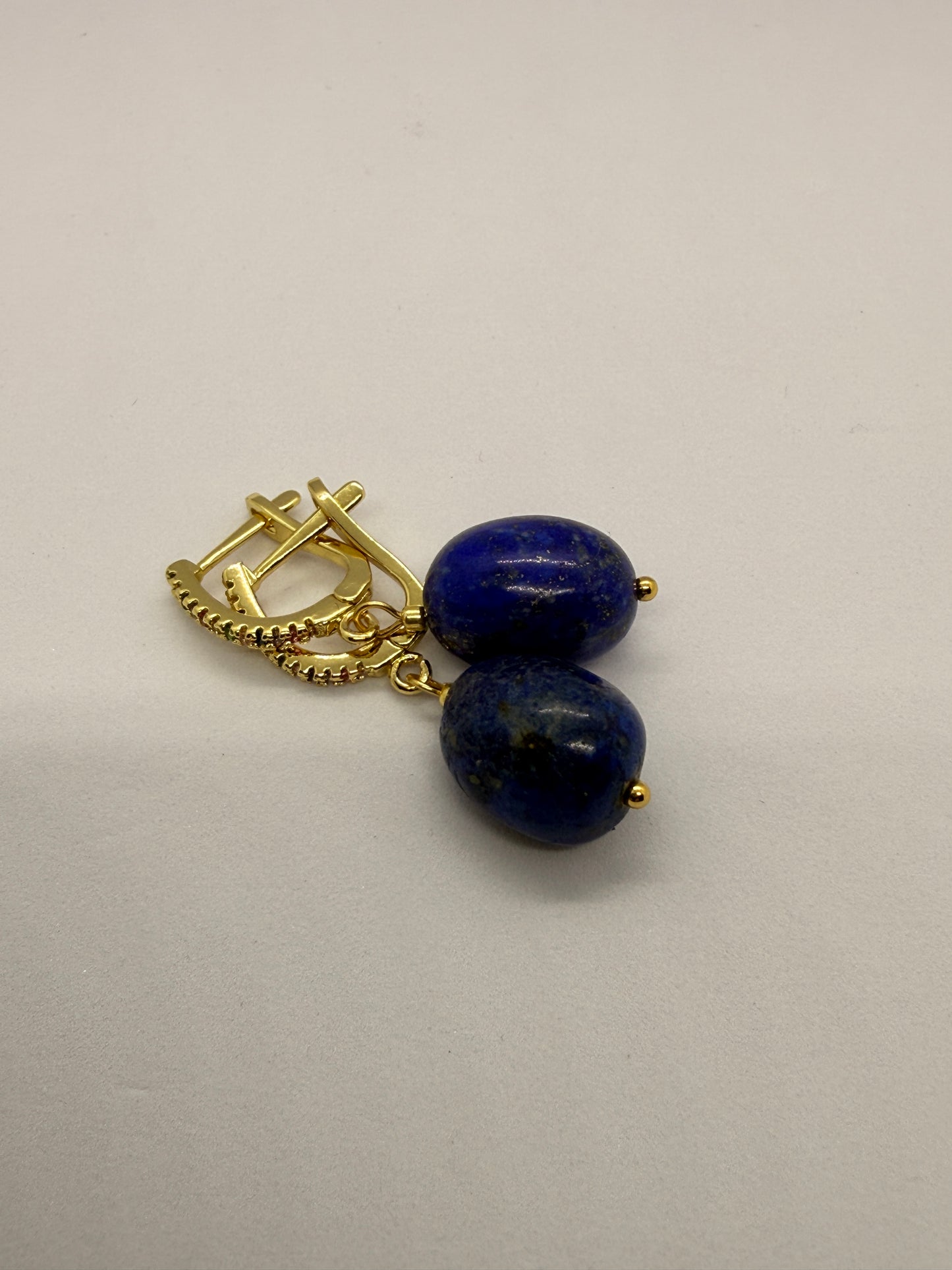 Lapis lazuli edelsteen oorbellen