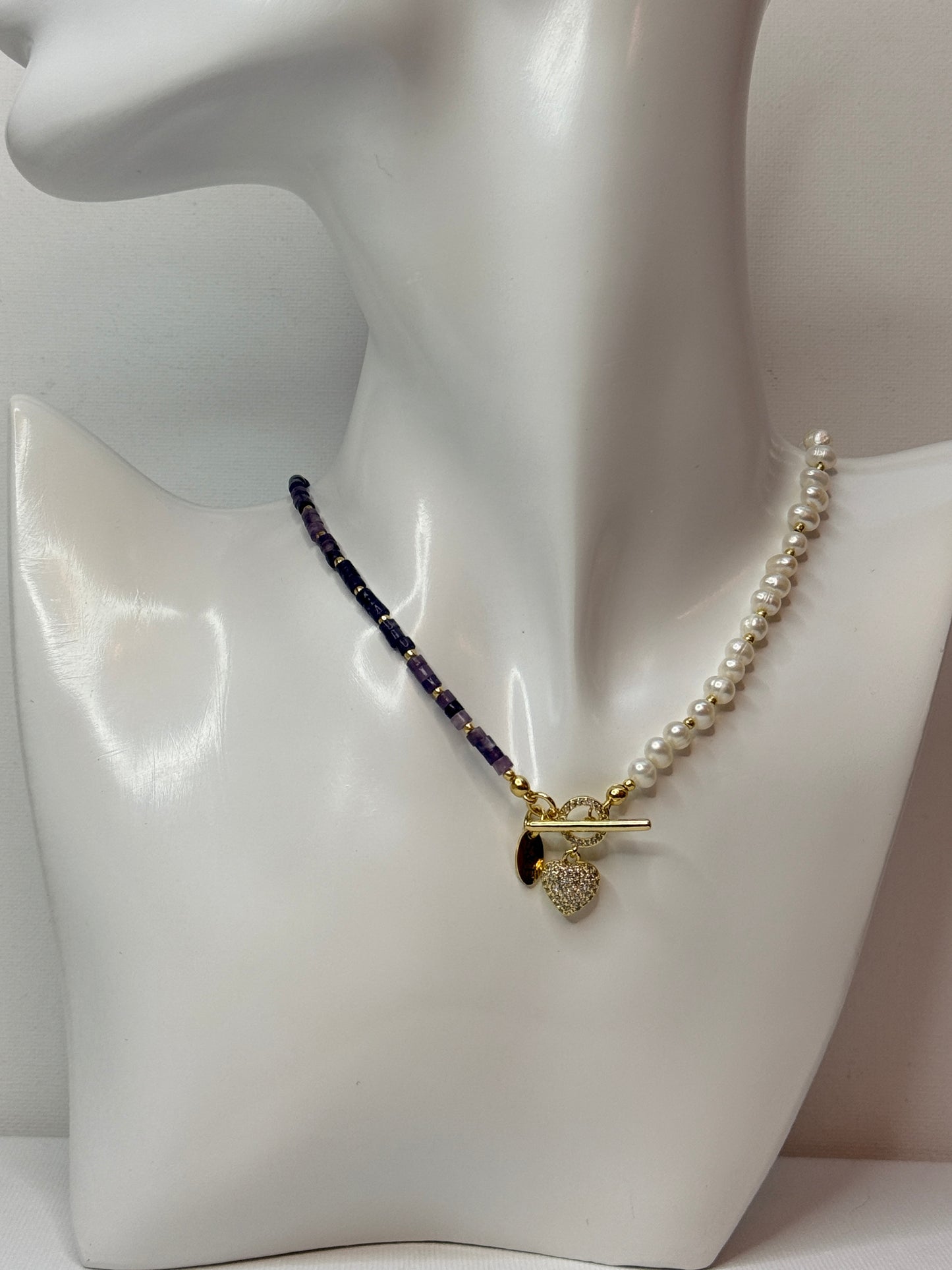 Zoetwaterparels en amethist ketting