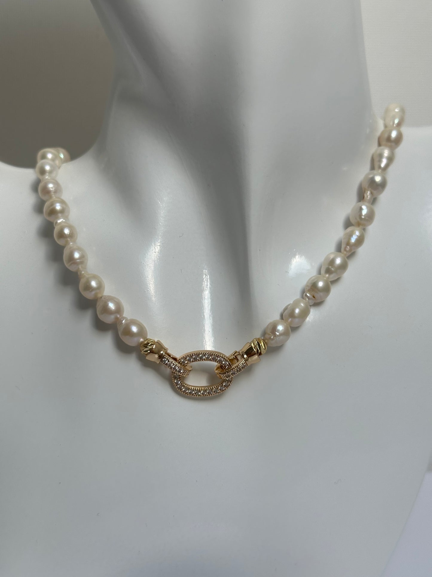 Zoetwaterparels choker